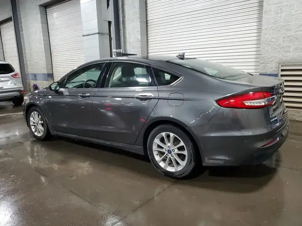 3FA6P0HD4LR170613 2020 FORD FUSION - Image 2