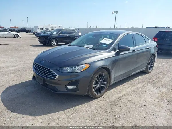 3FA6P0HD4LR180719 2020 FORD FUSION - Image 2