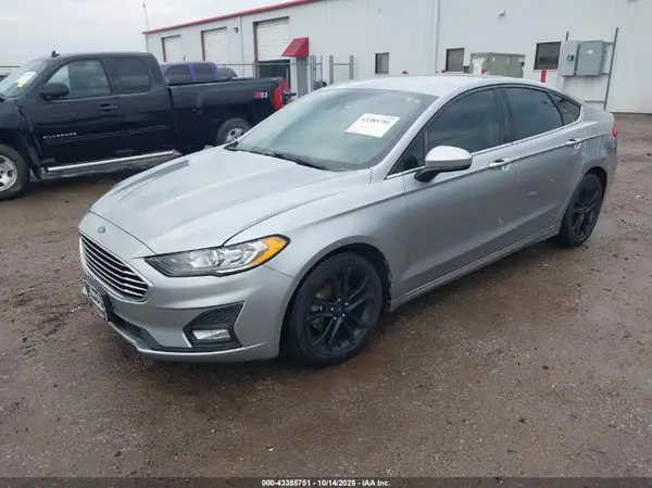 3FA6P0HD4LR181059 2020 FORD FUSION - Image 2