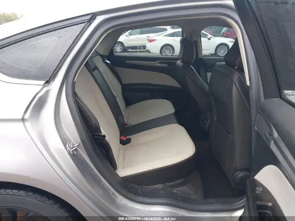 3FA6P0HD4LR181059 2020 FORD FUSION - Image 8
