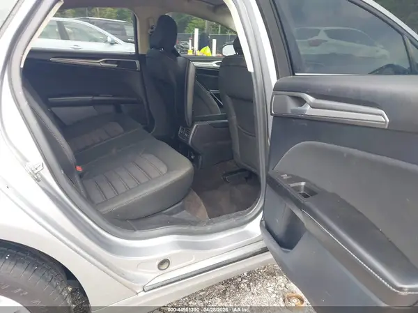 3FA6P0HD4LR184043 2020 FORD FUSION - Image 8