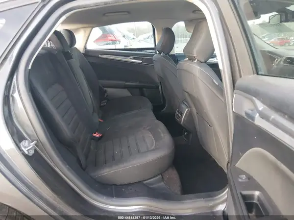 3FA6P0HD4LR221804 2020 FORD FUSION - Image 8