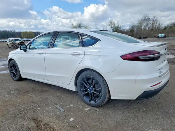 3FA6P0HD4LR233676 2020 FORD FUSION - Image 2