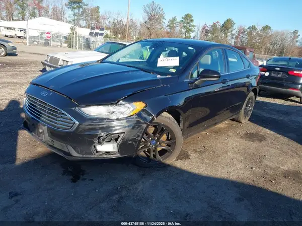3FA6P0HD4LR245438 2020 FORD FUSION - Image 2
