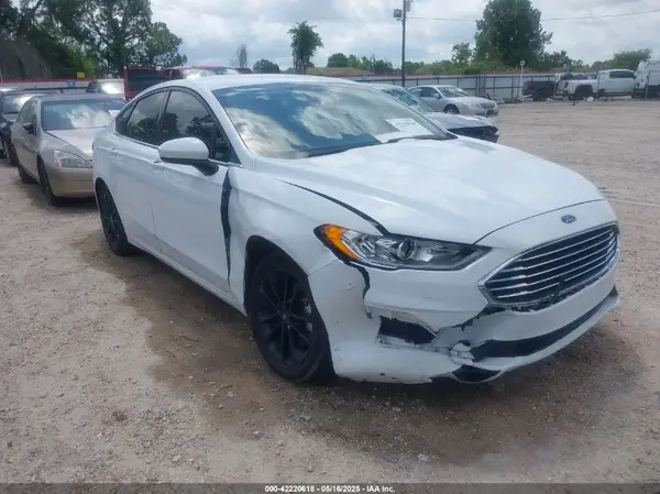 3FA6P0HD4LR257640 2020 FORD FUSION - Image 1