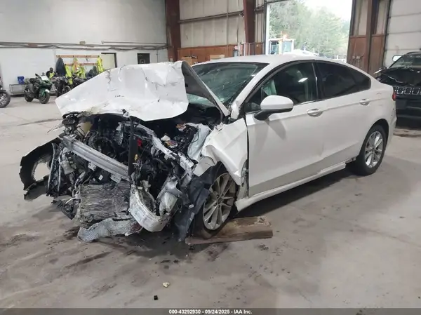3FA6P0HD4LR264894 2020 FORD FUSION - Image 2