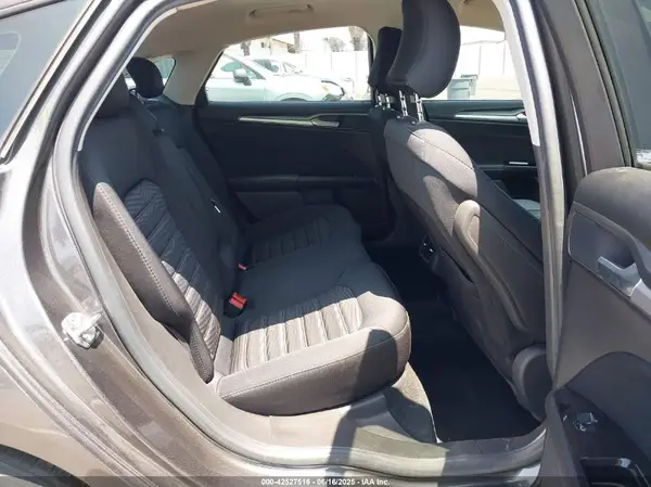 3FA6P0HD5GR226256 2016 FORD FUSION - Image 8