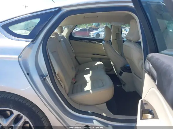 3FA6P0HD5GR242439 2016 FORD FUSION - Image 8