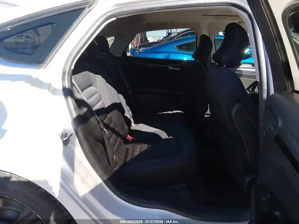 3FA6P0HD5GR243557 2016 FORD FUSION - Image 8