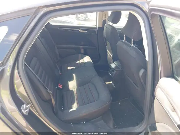 3FA6P0HD5GR295657 2016 FORD FUSION - Image 8