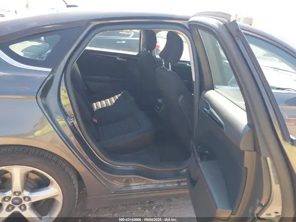 3FA6P0HD5GR297411 2016 FORD FUSION - Image 8
