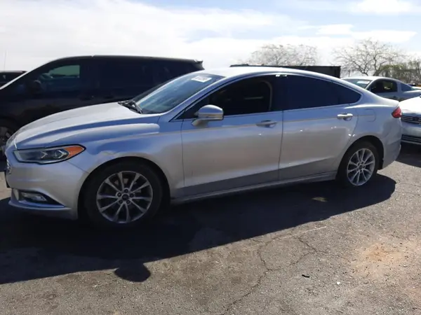 3FA6P0HD5HR122657 2017 FORD FUSION - Image 1