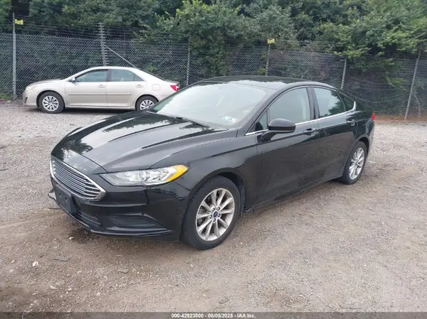 3FA6P0HD5HR153892 2017 FORD FUSION - Image 2