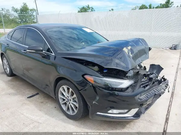 3FA6P0HD5HR186570 2017 FORD FUSION - Image 1