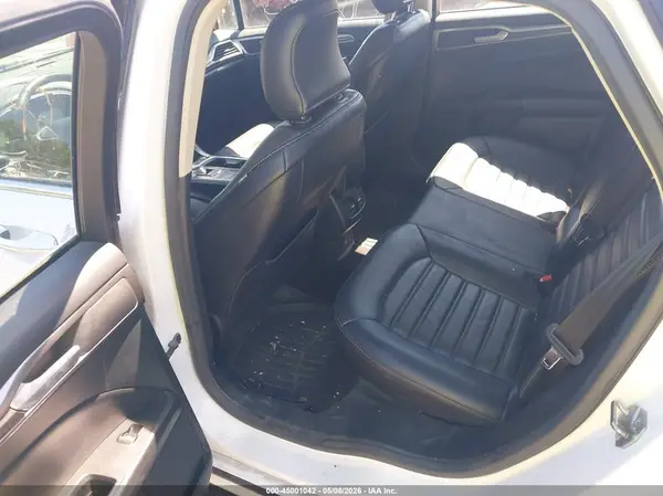 3FA6P0HD5HR218739 2017 FORD FUSION - Image 8
