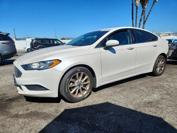 3FA6P0HD5HR219552 2017 FORD FUSION - Image 1