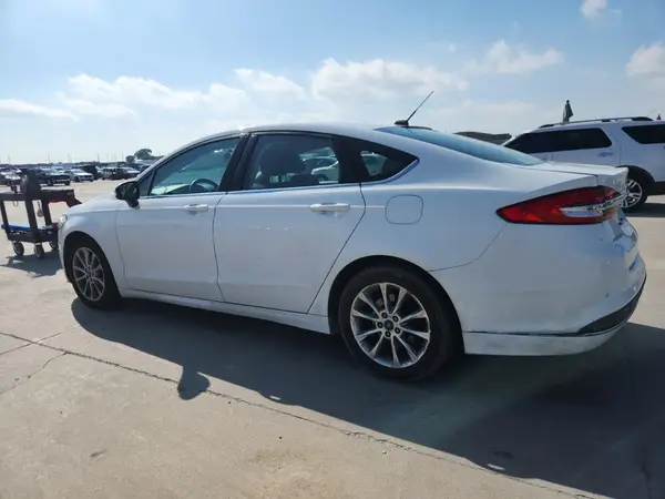 3FA6P0HD5HR241504 2017 FORD FUSION - Image 2