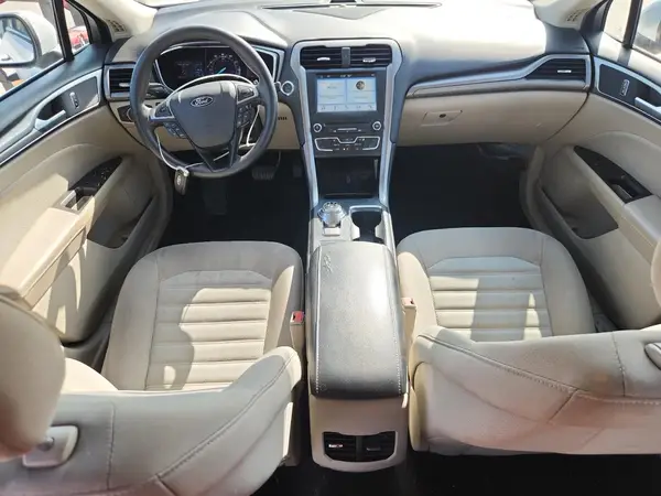 3FA6P0HD5HR241504 2017 FORD FUSION - Image 8