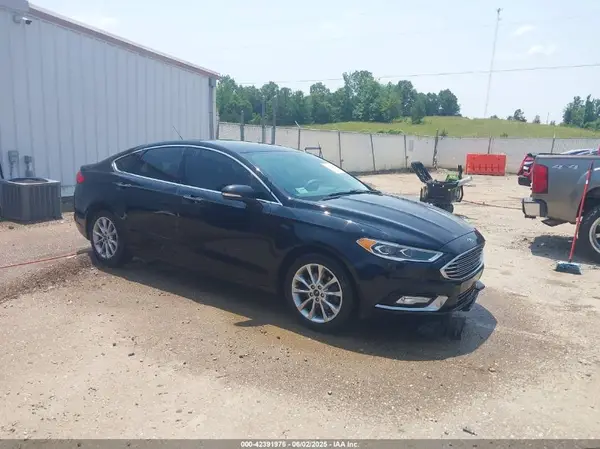 3FA6P0HD5HR245617 2017 FORD FUSION - Image 1