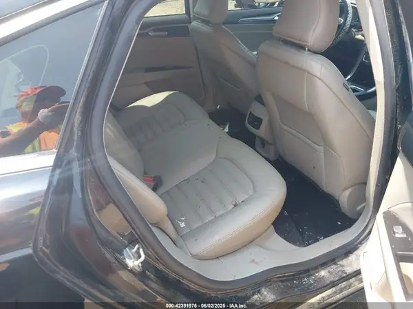 3FA6P0HD5HR245617 2017 FORD FUSION - Image 8