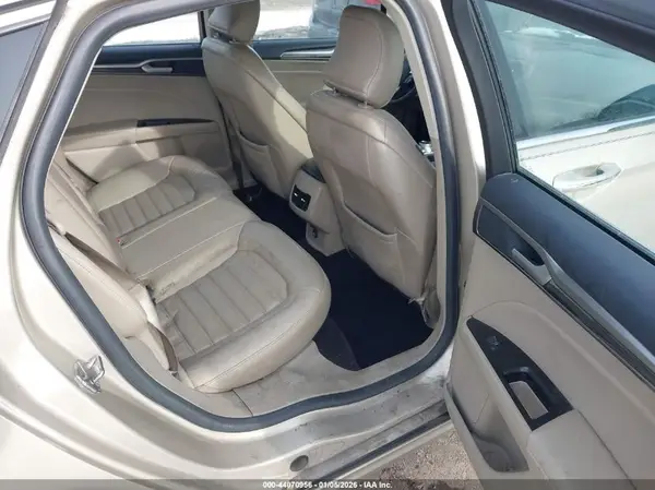 3FA6P0HD5HR251577 2017 FORD FUSION - Image 8