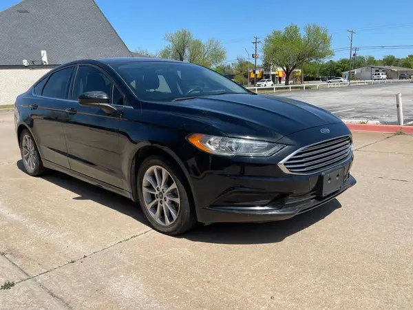 3FA6P0HD5HR252082 2017 FORD FUSION - Image 1