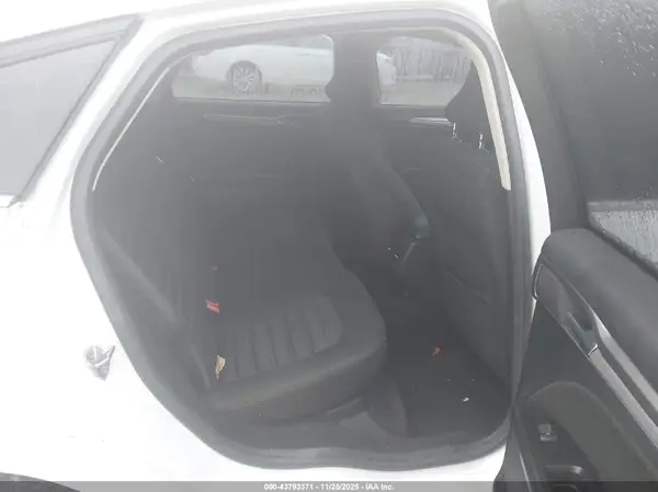 3FA6P0HD5HR262532 2017 FORD FUSION - Image 8
