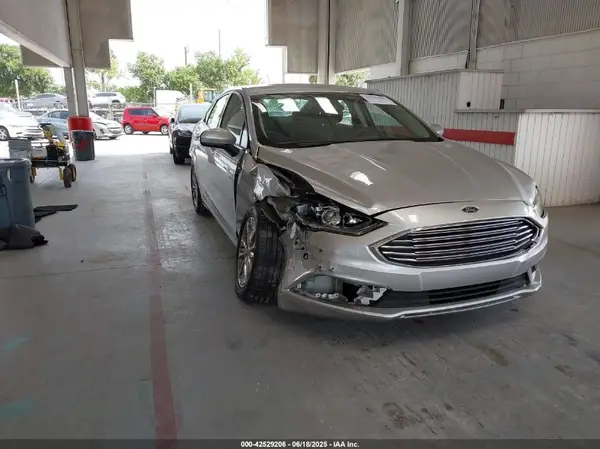 3FA6P0HD5HR270386 2017 FORD FUSION - Image 1