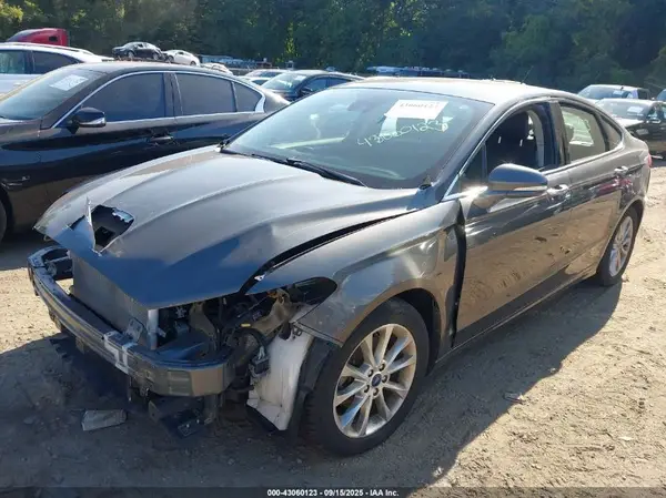 3FA6P0HD5HR279587 2017 FORD FUSION - Image 2