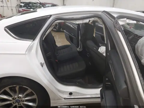 3FA6P0HD5HR298270 2017 FORD FUSION - Image 8