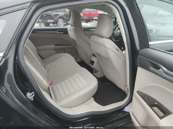 3FA6P0HD5HR362792 2017 FORD FUSION - Image 8
