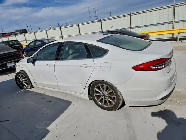 3FA6P0HD5HR366762 2017 FORD FUSION - Image 2