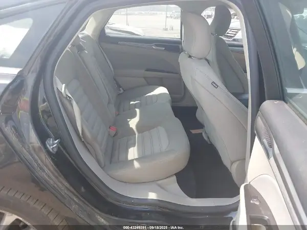 3FA6P0HD5HR370357 2017 FORD FUSION - Image 8