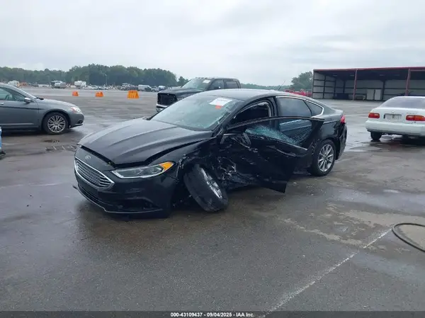 3FA6P0HD5HR404023 2017 FORD FUSION - Image 2