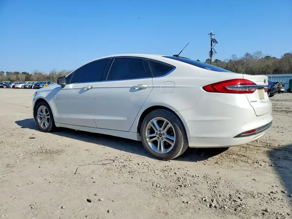 3FA6P0HD5JR135382 2018 FORD FUSION - Image 2