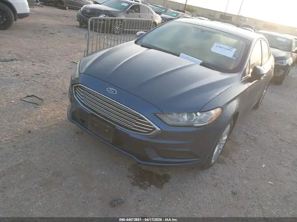 3FA6P0HD5JR158385 2018 FORD FUSION - Image 2