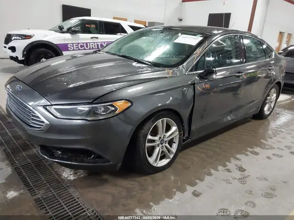 3FA6P0HD5JR160752 2018 FORD FUSION - Image 2