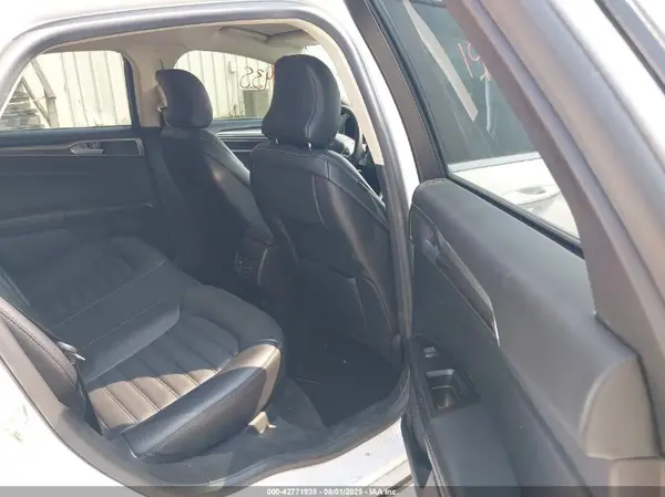 3FA6P0HD5JR179561 2018 FORD FUSION - Image 8