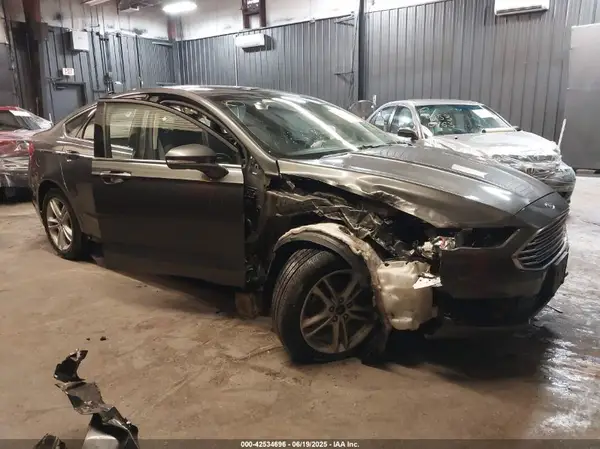 3FA6P0HD5JR207844 2018 FORD FUSION - Image 1