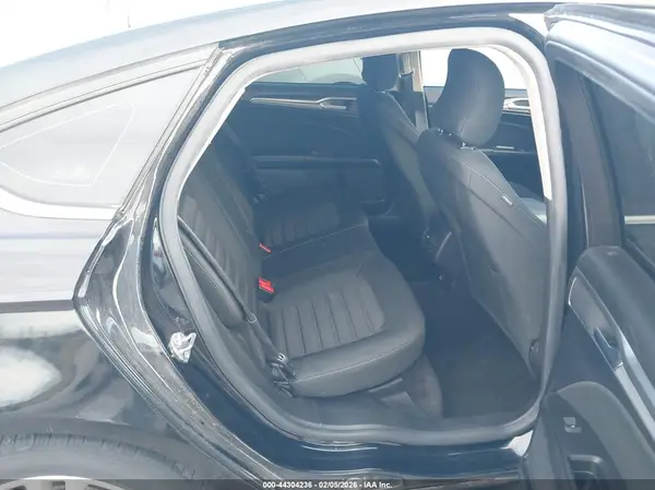 3FA6P0HD5JR211828 2018 FORD FUSION - Image 8