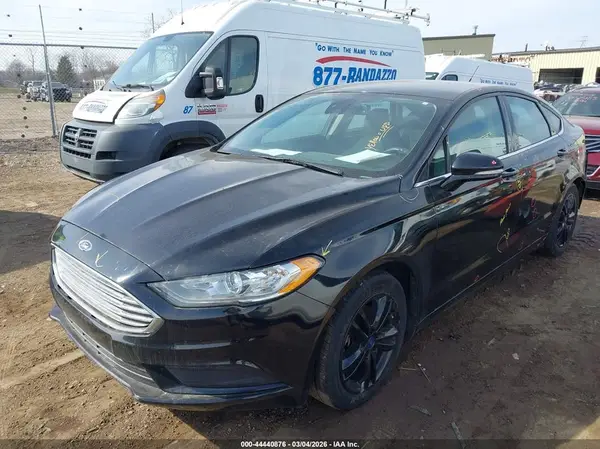 3FA6P0HD5JR221145 2018 FORD FUSION - Image 2