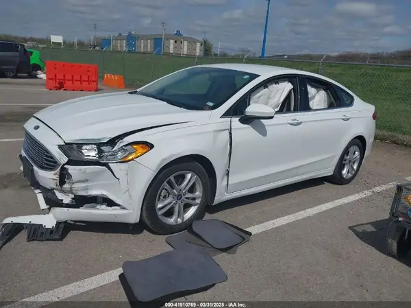 3FA6P0HD5JR224594 2018 FORD FUSION - Image 2