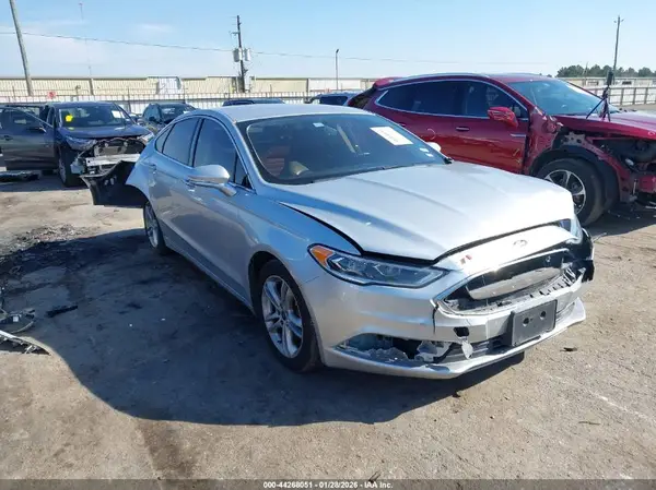 3FA6P0HD5JR233862 2018 FORD FUSION - Image 1