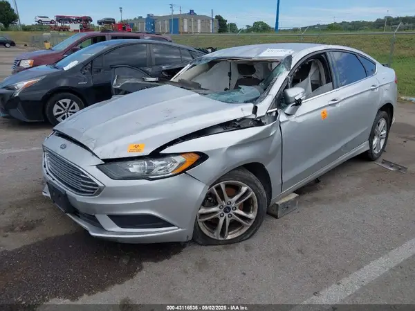 3FA6P0HD5JR235983 2018 FORD FUSION - Image 2