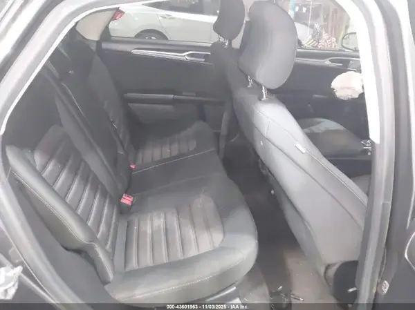 3FA6P0HD5JR281202 2018 FORD FUSION - Image 8