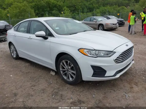 3FA6P0HD5KR107194 2019 FORD FUSION - Image 1
