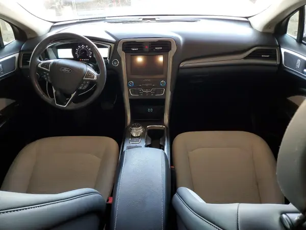 3FA6P0HD5KR108572 2019 FORD FUSION - Image 8