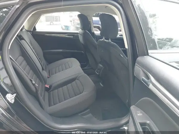 3FA6P0HD5KR113139 2019 FORD FUSION - Image 8