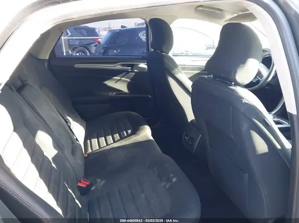 3FA6P0HD5KR114596 2019 FORD FUSION - Image 8