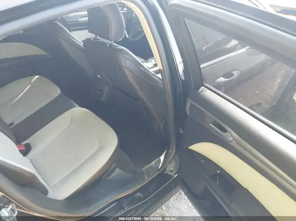 3FA6P0HD5KR131317 2019 FORD FUSION - Image 8